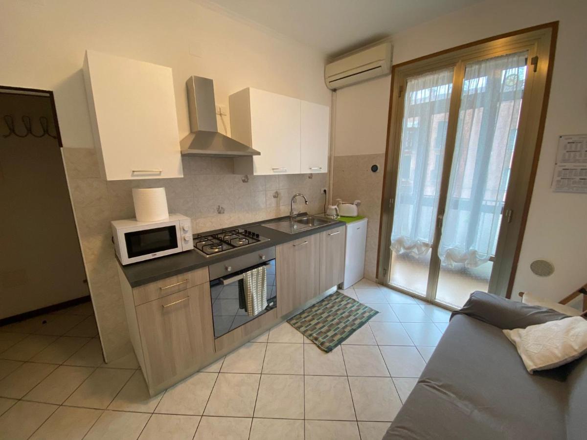 Little And Cozy Flat Near Venice Marghera Exterior photo